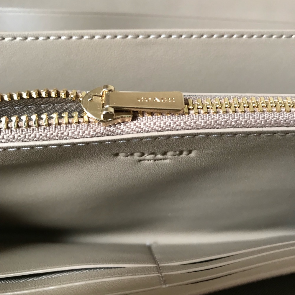 Coach wallet🎈🎈 - Picture 6 of 8